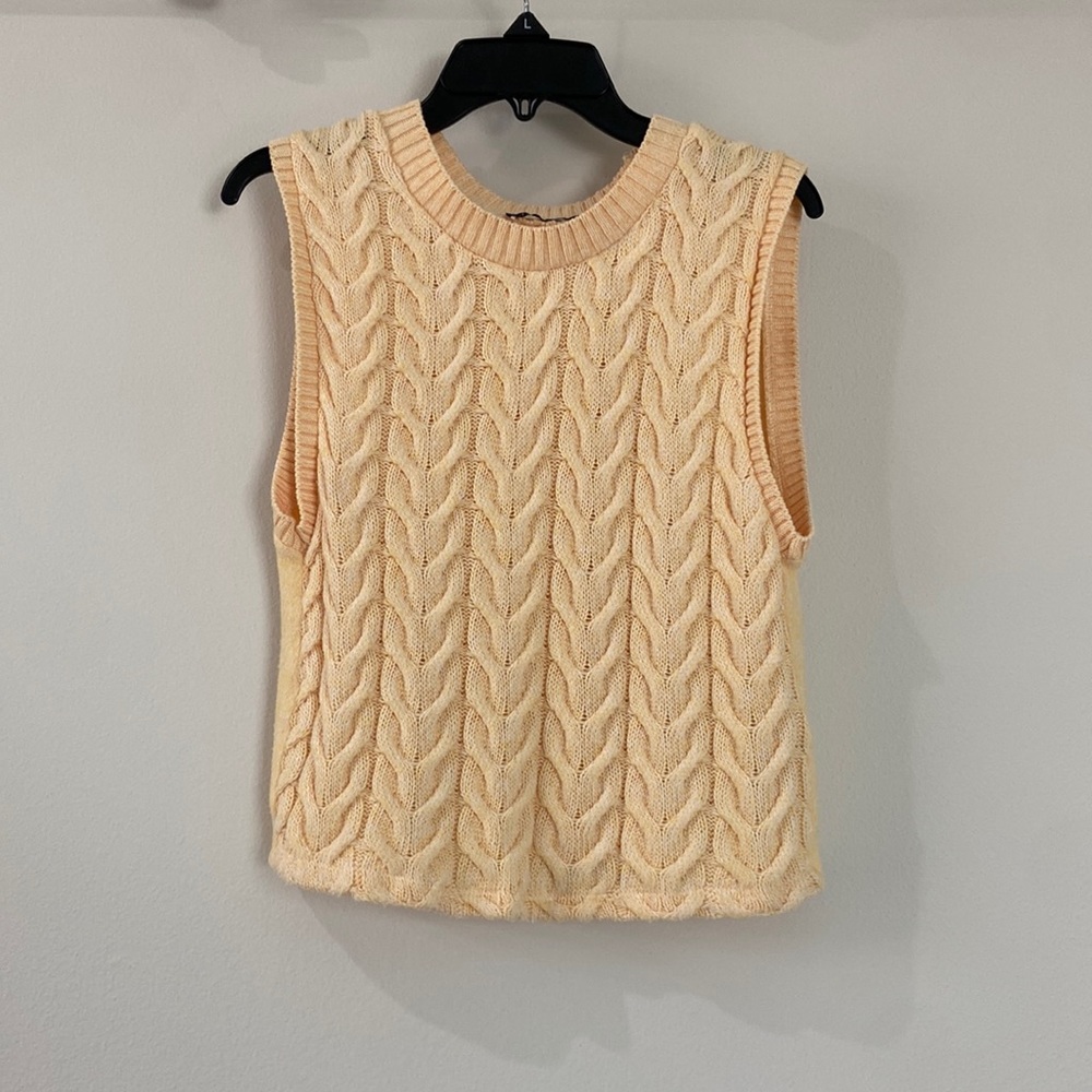 Zara yellow knit sweater vest